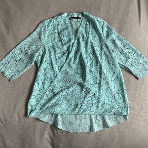 LIKE NEW Clotheshead Wrap V-neck Top